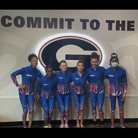 Meet your Posher, Ava - Picture 1 of 1